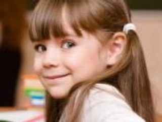 Ubezpieczenia szkolne: Trzeba uważać, kto je zawiera i na jakich warunkach