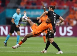 Austria bez pomysłu. Holendrzy grali na swoich warunkach [Zobacz gole]