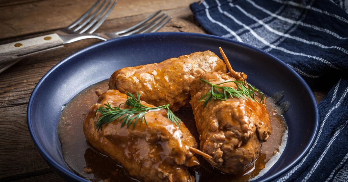 Pyszny obiad na sobotę. Podajemy przepis, Ty gotujesz. Śląskie zrazy zawijane