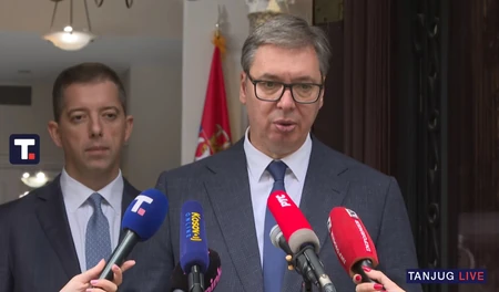 Vučić strahuje da "sve ide ka savršenoj oluji"