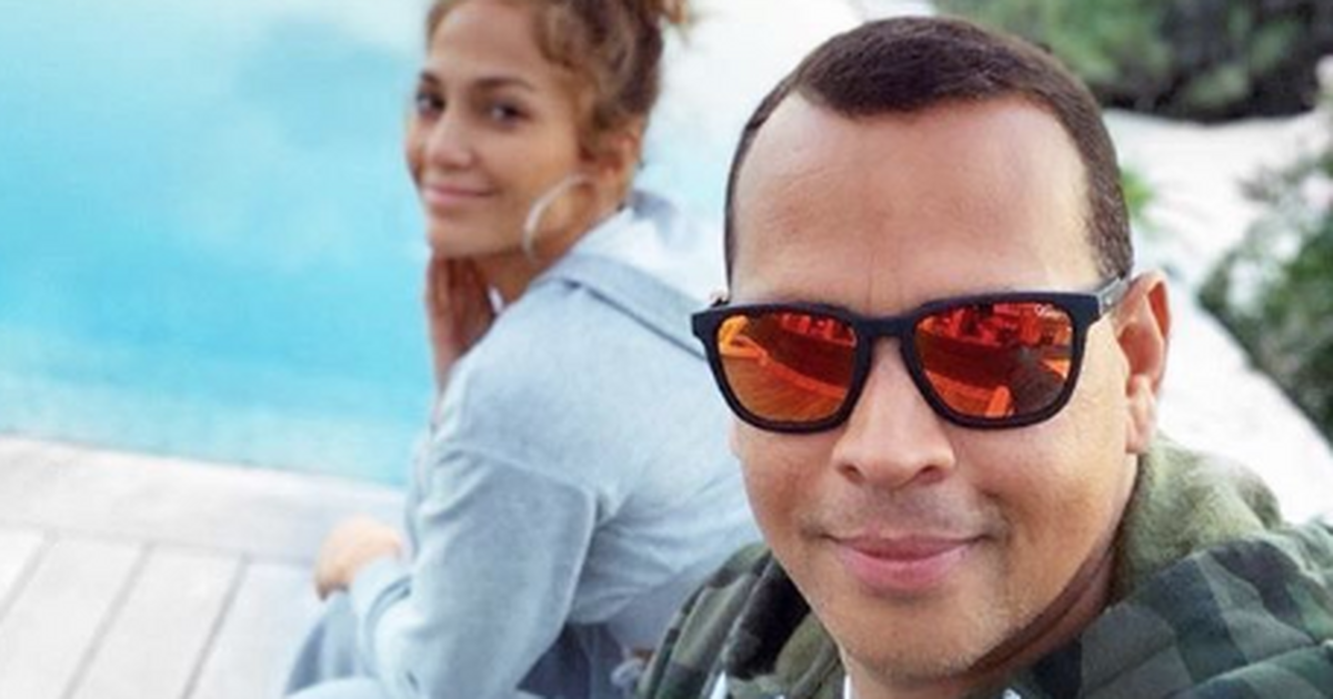 Jennifer Lopez Is Glowing in This No-Makeup Photo Alex Rodriguez