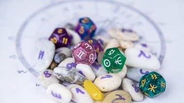 to najgorszy numer mieszkania. przyciąga nieszczęścia i niepowodzenia. pechowy numer mieszkania