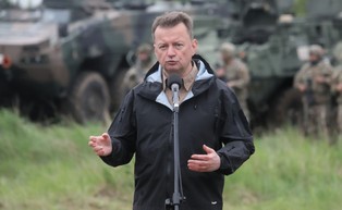 Koreańskie czołgi będą produkowane w Polsce? Błaszczak odwiedził granicę z Koreą Północną