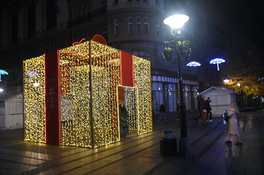 Novogodišnji ukrasi Beograd