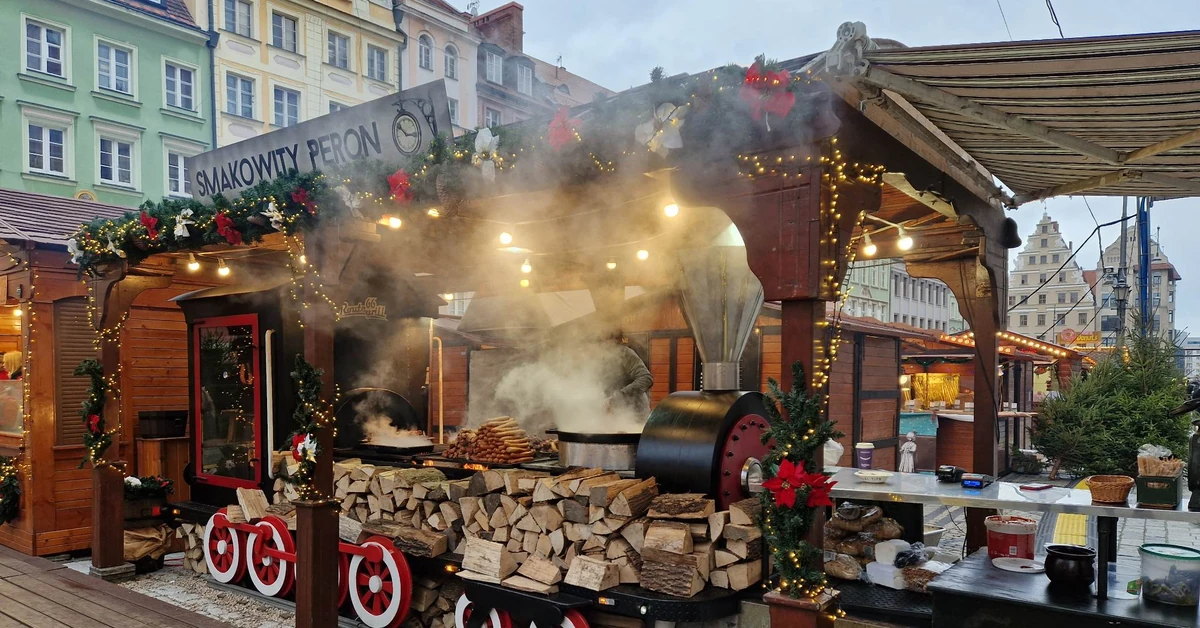 Najpiękniejsze jarmarki bożonarodzeniowe w Polsce. Piszą o nich m.in. CNN i "The Guardian"