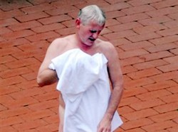 On się opala, a polska piłka gnije