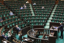 PiS traci większość. Troje posłów opuszcza klub i tworzy koło "Wybór Polska"