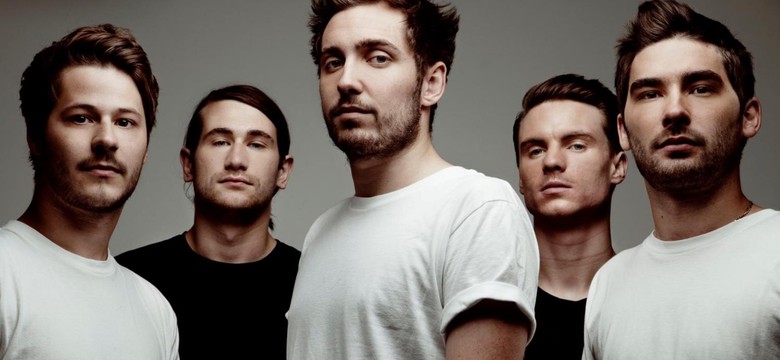 You Me At Six przedstawiło w całości albumu "Suckapunch"