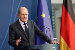 Scholz przeciw natychmiastowemu wstrzymaniu importu gazu z Rosji