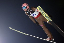 PŚ w skokach: Dawid Kubacki czwarty w kwalifikacjach w Pjongczangu