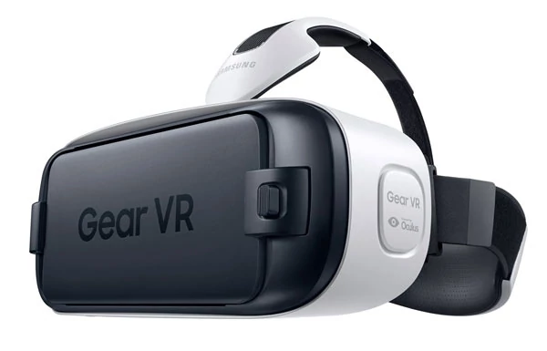 Samsung Gear VR - okulary VR wykorzystujące smartfon jako wyświetlacz oraz jednostkę przetwarzającą grafikę 3D/VR