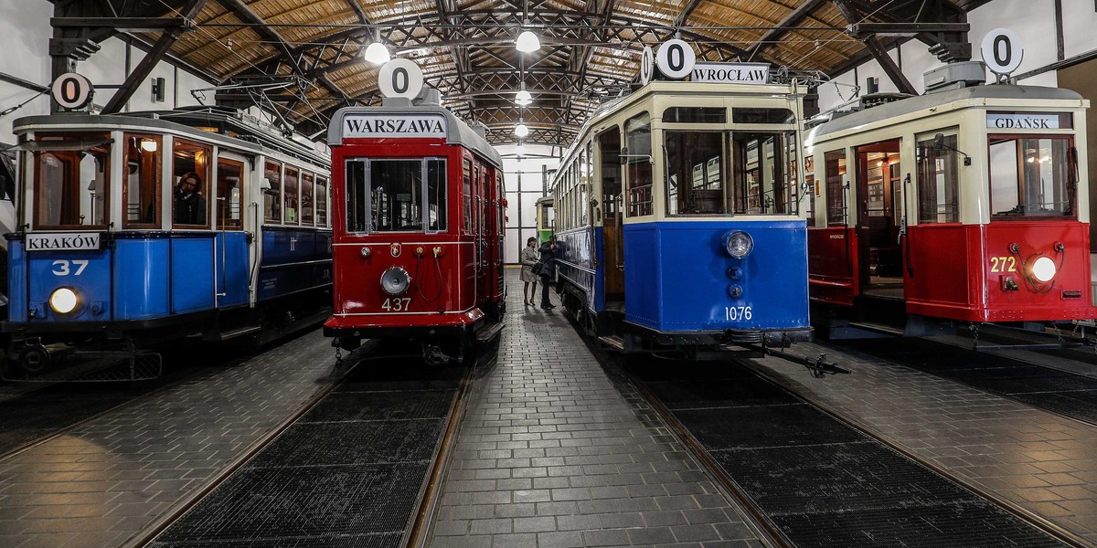 Zabytkowe tramwaje wyjechały na ulice miasta 