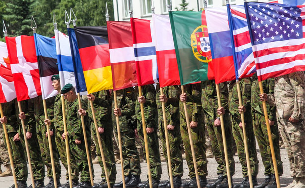 NATO: Groźby Rosji nie do przyjęcia. Kreml: Nie należy dopatrywać się militaryzmu w orędziu Putina