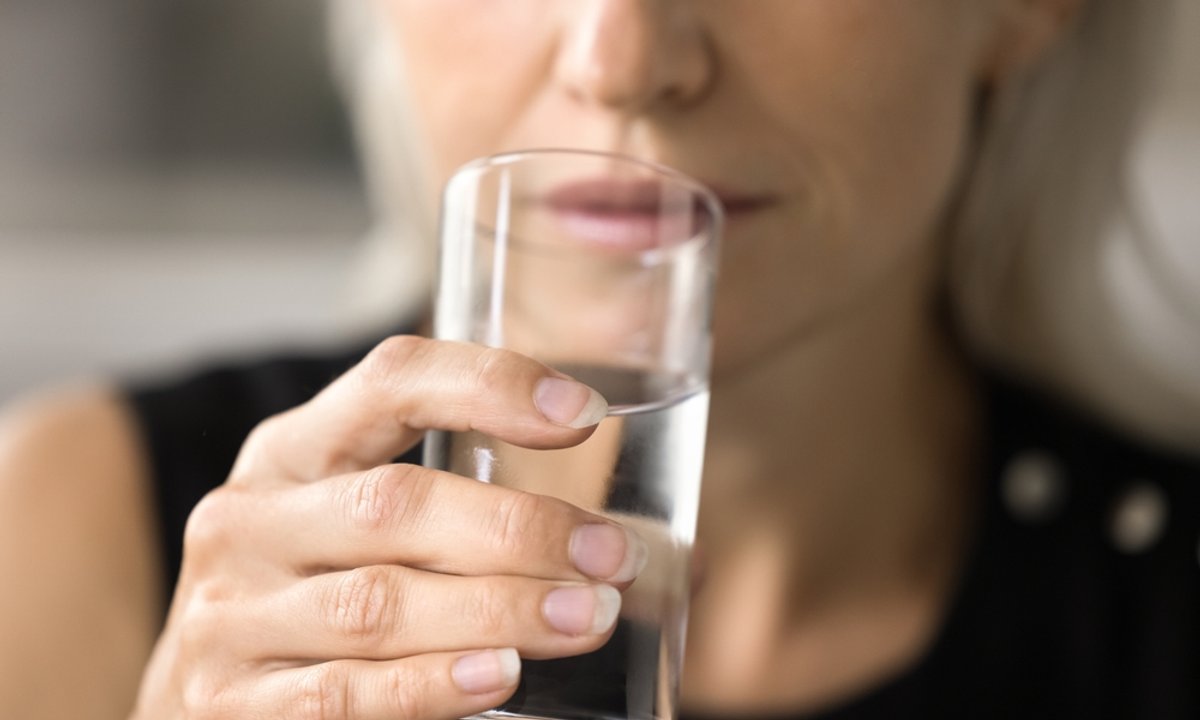 Dodaj pół łyżeczki do wody i wypij na czczo. Kilogramy zaczną lecieć w dół