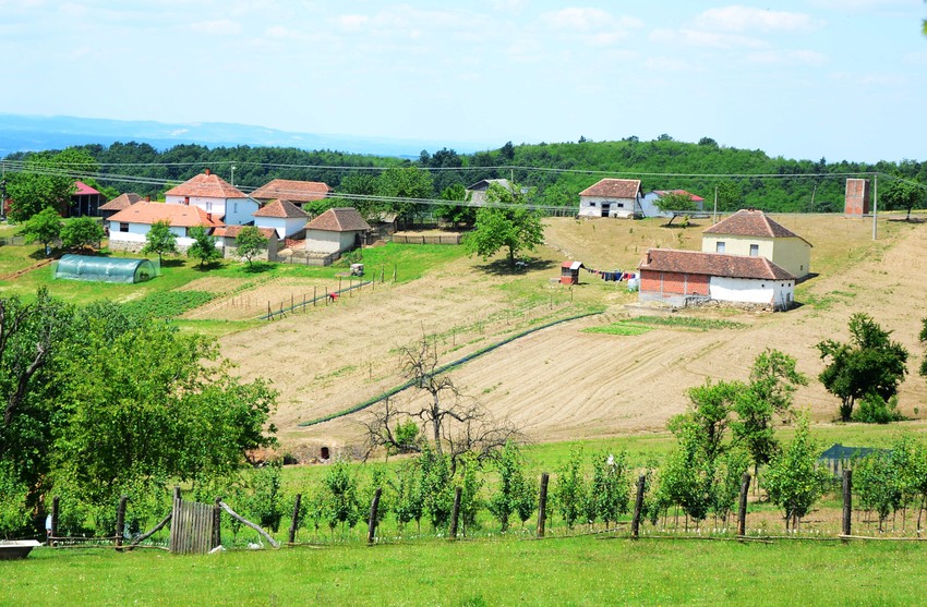 Srpsko selo ilustracija