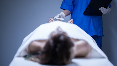 Kontrowersje wokół nowych przepisów dotyczących tajemnicy lekarskiej po śmierci pacjenta