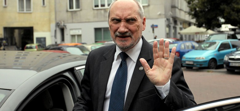 Macierewicz: Sikorski winny agresji Putina