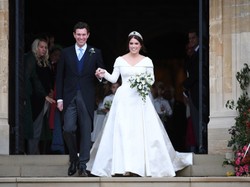 Suknia ślubna księżniczki Eugenii odsłoniła ogromną bliznę na plecach. Panna młoda specjalnie wybrała ten krój! FOTO