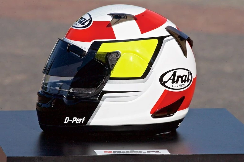 Arai Quantum ST PRO