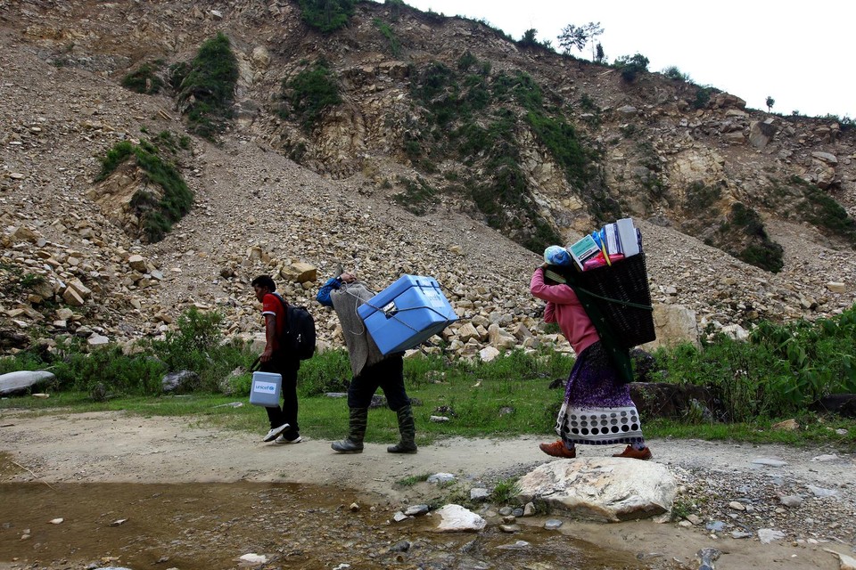 Wpłać pieniądze na szczepionki dla dzieci w Nepalu na unicef.pl/nepal DZIĘKUJEMY!