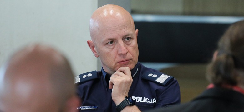 Wybuch granatnika w komendzie. Generał Jarosław Szymczyk usłyszy zarzuty