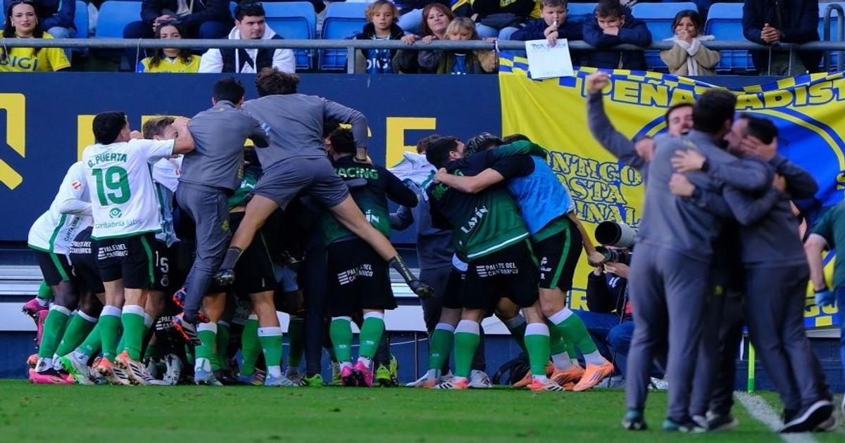 Deportivo pierde 1-3 en casa ante Castellón y cede el liderato