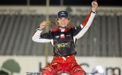 Mateusz Cierniak drugi raz z rzędu mistrzem świata juniorów na żużlu