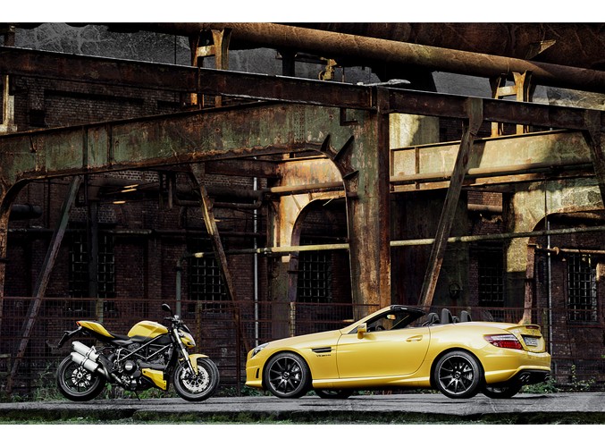 Mercedes SLK 55 AMG i Ducati Streetfighter 848