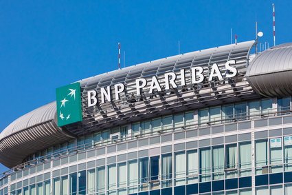 Burza wokół BNP Paribas. Klient opisał, jak bank "zgubił" przelew na 200 tysięcy złotych