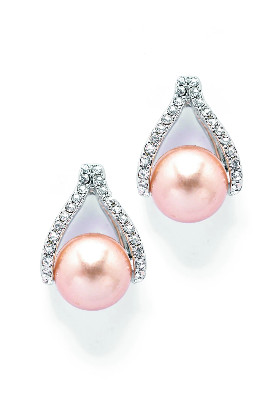 Odpowiednio noszona biżuteria, np. klasyczne perły, to w biznesie synonim siły i sukcesu.