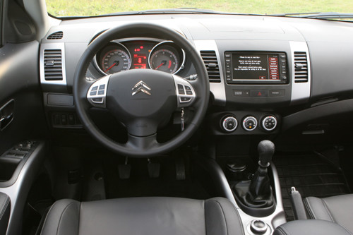Citroen C-Crosser 2.2 HDi Exclusive - Citroën rusza w teren