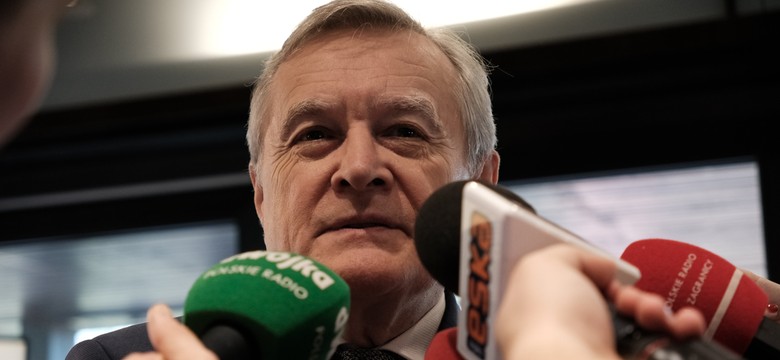 Demokracja umarła, władza jest dyktaturą. Gliński nie przebiera w słowach