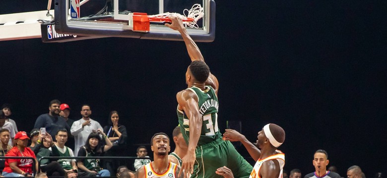 Bucks wciąż niepokonani, Lakers jedyną drużyną bez zwycięstwa [WIDEO]