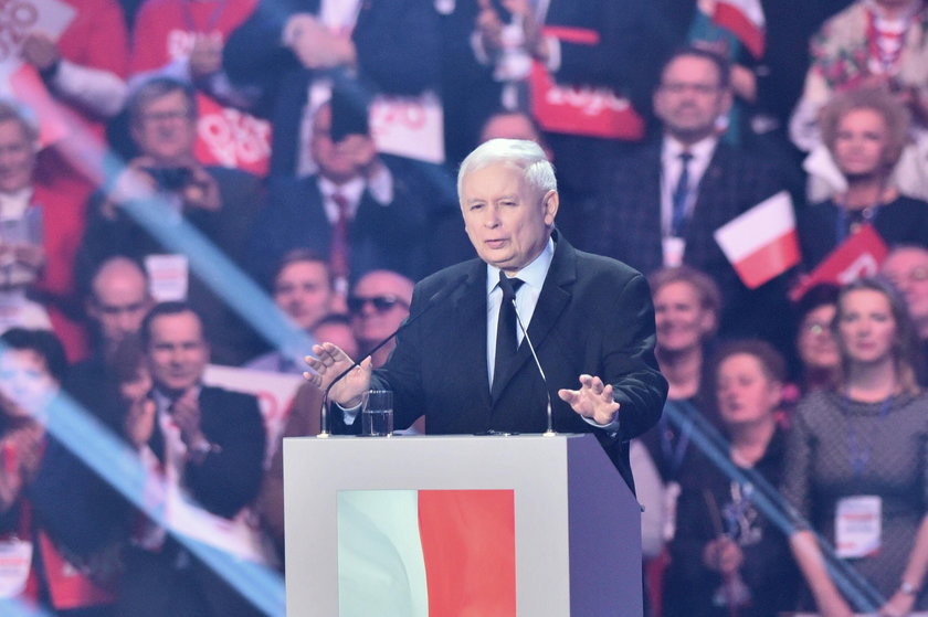 Jarosław Kaczyński miał problemy na konwencji wyborczej Dudy