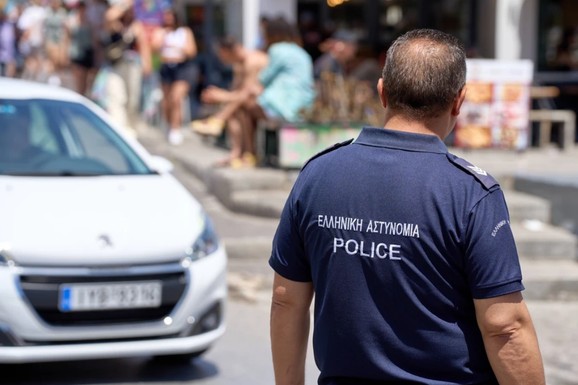 Goran parkirao na mestu za invalide u Grčkoj i otišao na plažu - kad se vratio, sačekalo ga neprijatno iznenađenje: "Letujem 20 godina, ovo mi se nikad nije desilo"