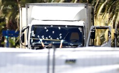 Dlaczego Francja jest celem ataków terrorystycznych? 'Paryż angażuje się w konflikty na Bliskim Wschodzie'