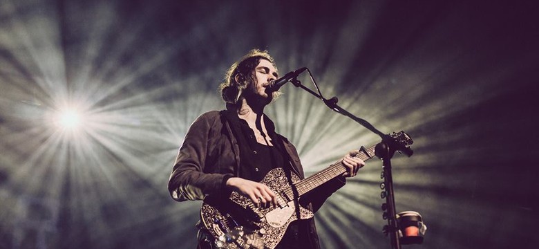 Hozier ma ten sam problem, co Ariana Grande