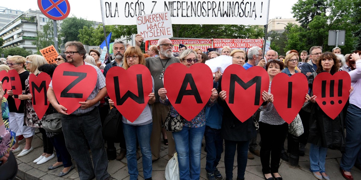 Sondaż TVN o proteście niepełnosprawnych w Sejmie