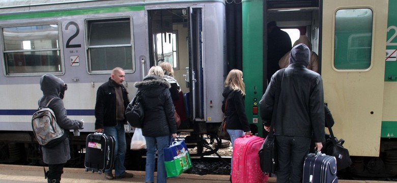 Koleje dużych prędkości odstawione na pólkę, ale pieniądze płyną