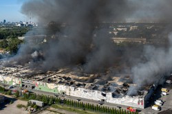 Tak teraz wygląda hala przy Marywilskiej, a właściwie to, co z niej zostało. Niepokojące nagranie z drona