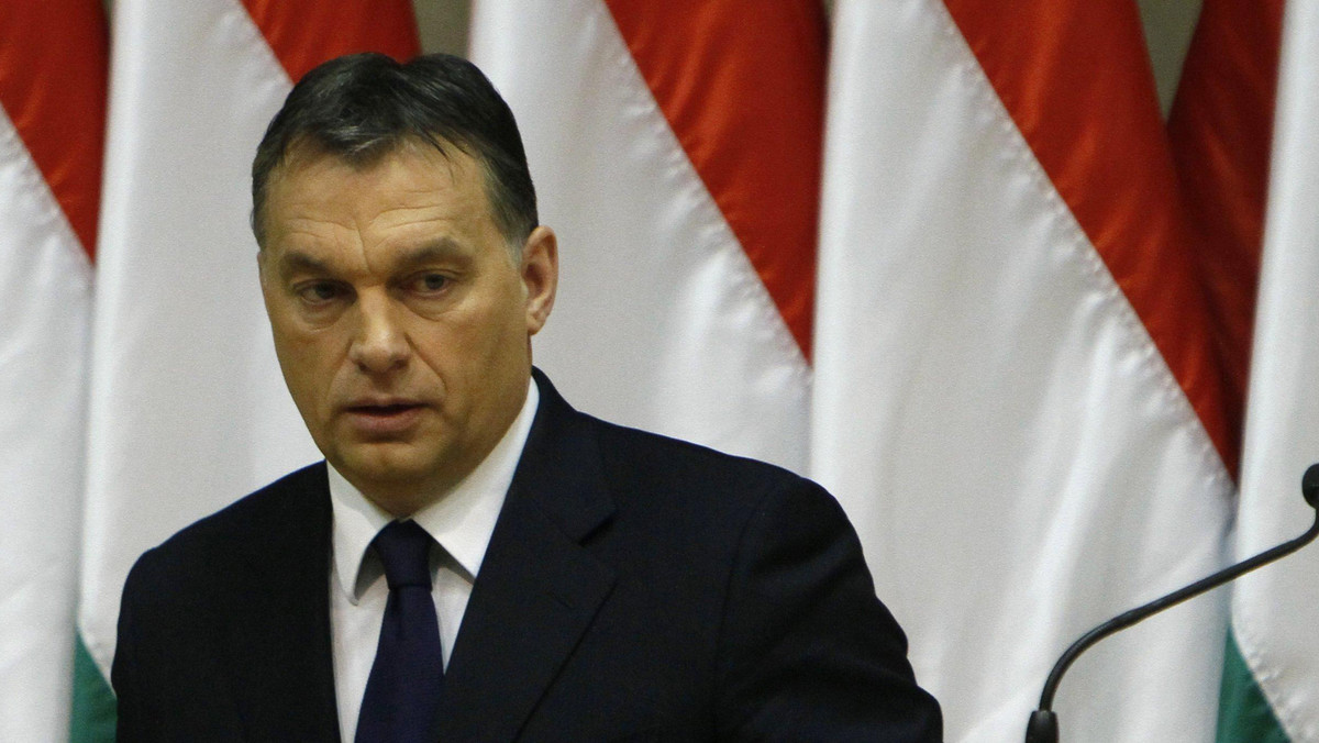 Przewodniczący Komisji Europejskiej Jose Manuel Barroso powiedział w Strasburgu, że otrzymał pismo od premiera Węgier Viktora Orbana, w którym sygnalizuje on zamiar współpracy z KE. Barroso zaapelował do Węgier, by dowiodły zaangażowania w demokrację.