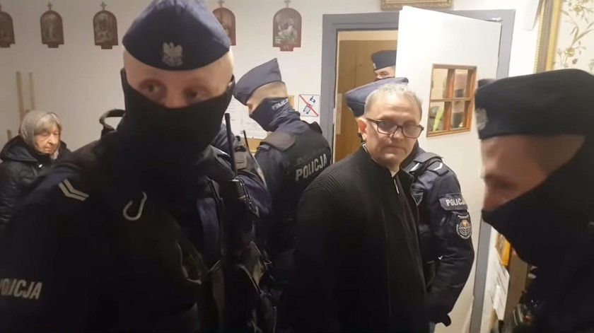 Poznań: interwencja policji u Salezjanów. Ksiądz łamie nakazy