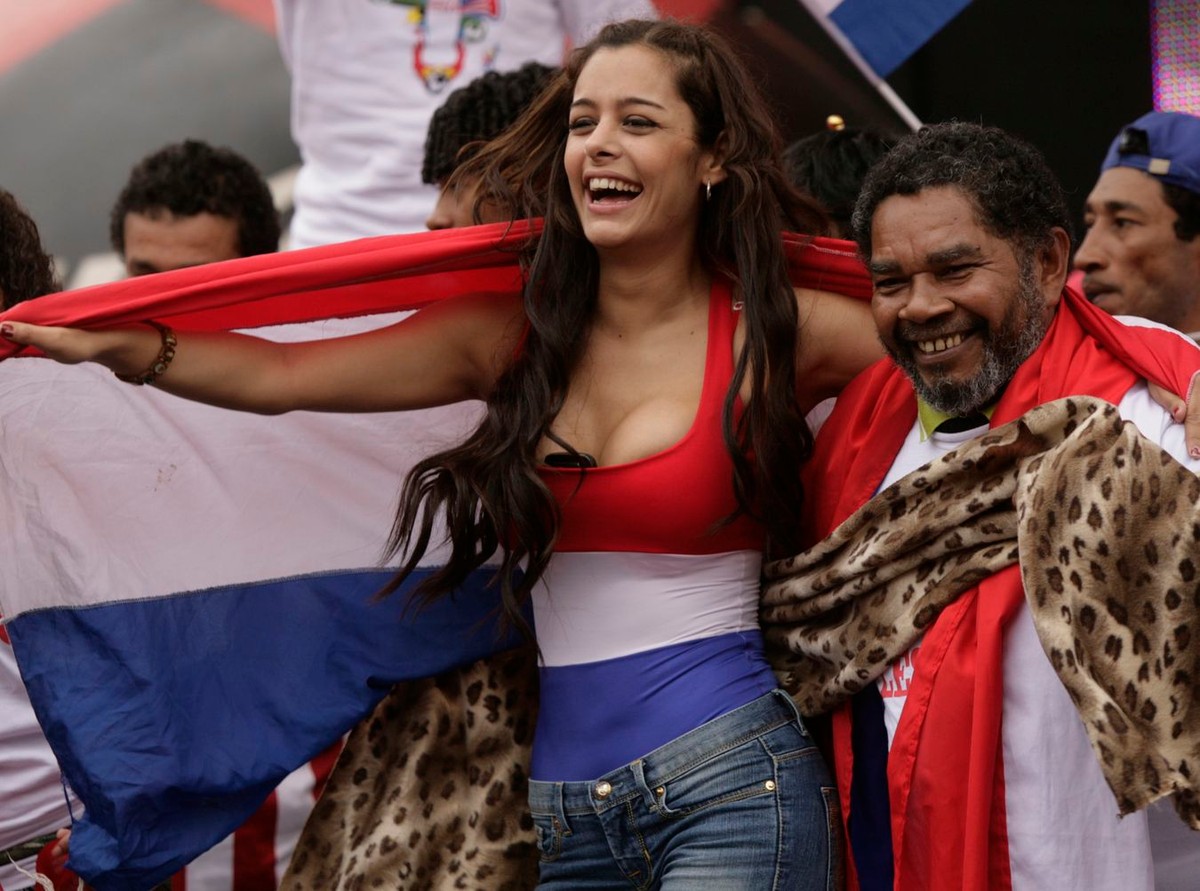 Ona się rozbierze i pobiegnie nago