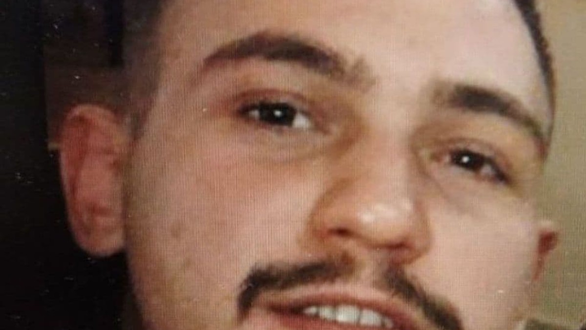 Ovo je osumnjičeni za trostruko ubistvo u Podgorici, policija objavila hitno upozorenje (foto)