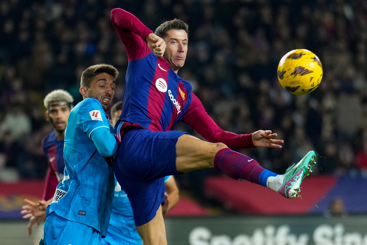 Robert Lewandowski zaliczył spory zjazd w rankingu najlepszych piłkarzy świata