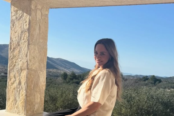 "BILA SAM BLUDNA, PATILA SAM OD BULIMIJE" Poznata manekenka je uspela da se izvuče iz kandži prostitucije: Okrenula se veri i onda se sve promenilo