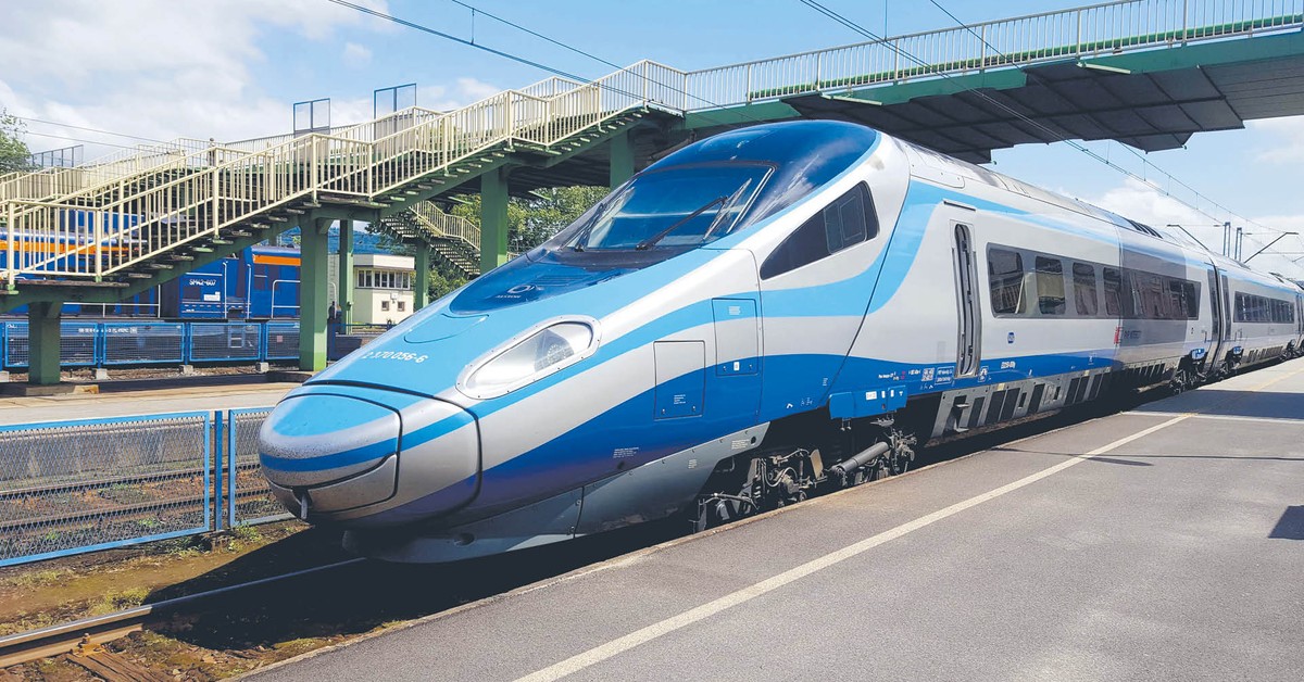 Wariant nowej linii kolejowej łączącej Podkarpacie z Portem Polska wybrany. Pociągi pojadą 250 km/h