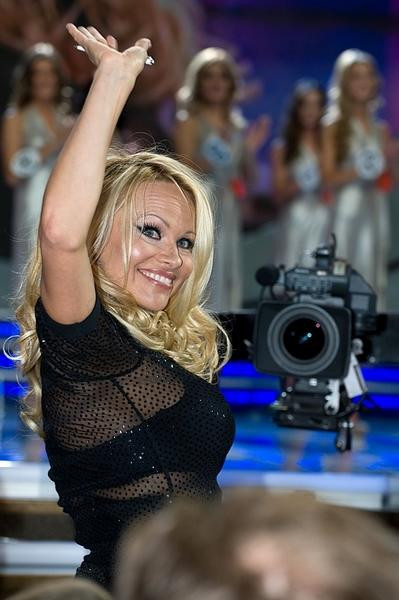 Pamela Anderson i Jean-Claude Van Damme na wyborach Miss Ukrainy