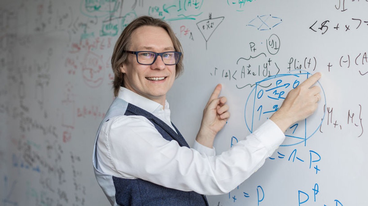 Dr hab. Marcin Pawłowski z Uniwersytetu Gdańskiego
