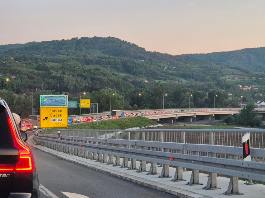 auto-put Miloš Veliki kolona vozila